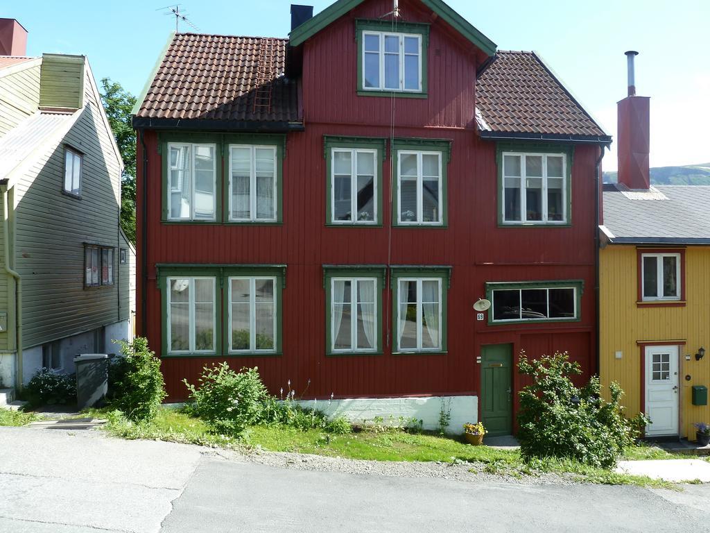 Red Old House Tromso Apartment Habitación foto